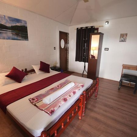 Regina Silva Camping & Nature Resort Paithalmala Екстериор снимка