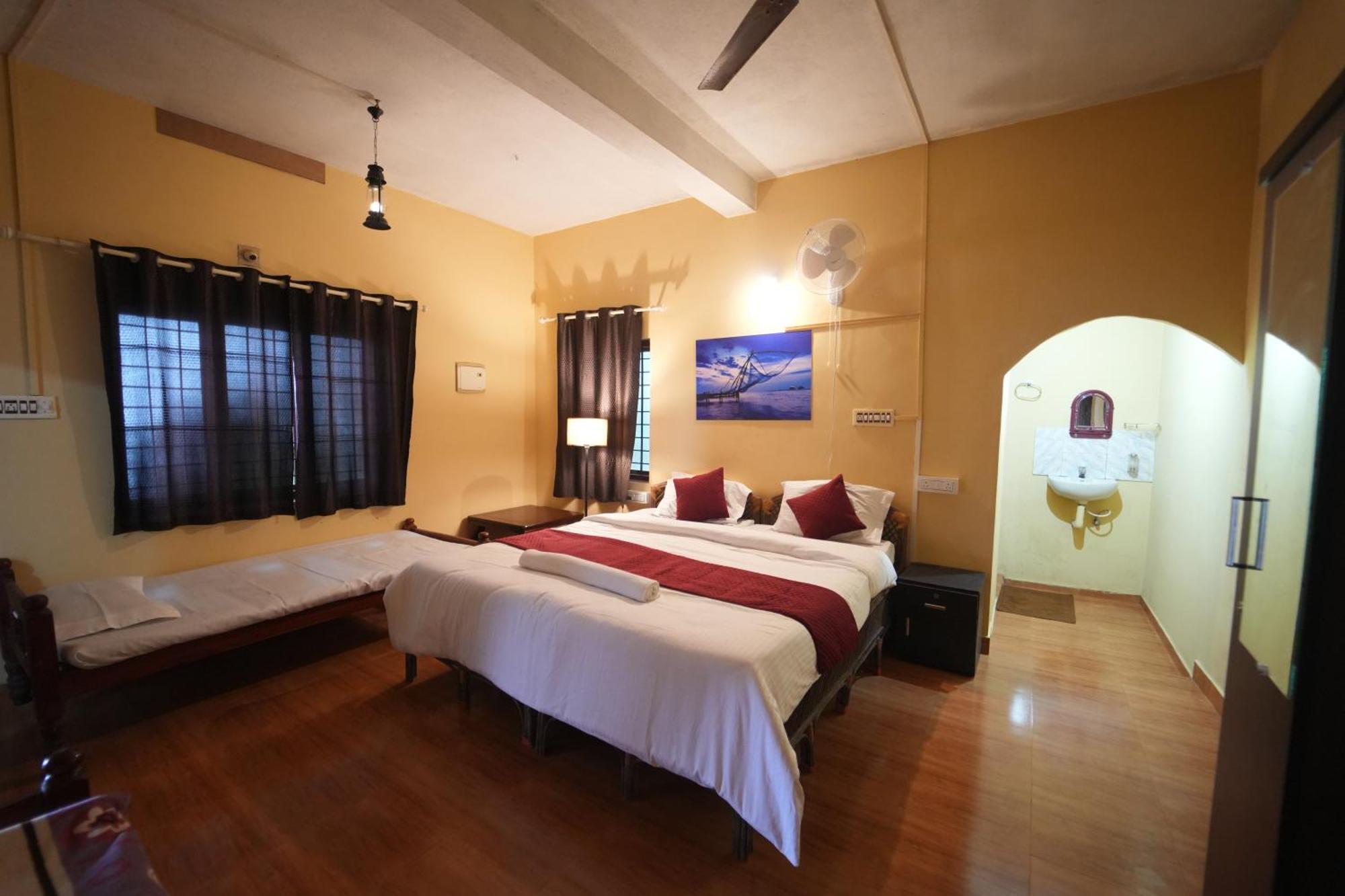Regina Silva Camping & Nature Resort Paithalmala Екстериор снимка